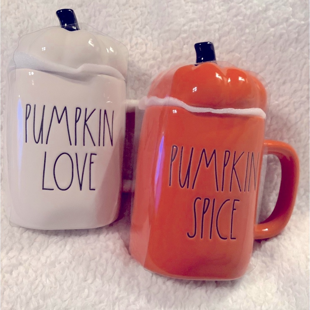 🆕 Rae Dunn PUMPKIN SPICE and PUMPKIN LOVE large mugs with toppers